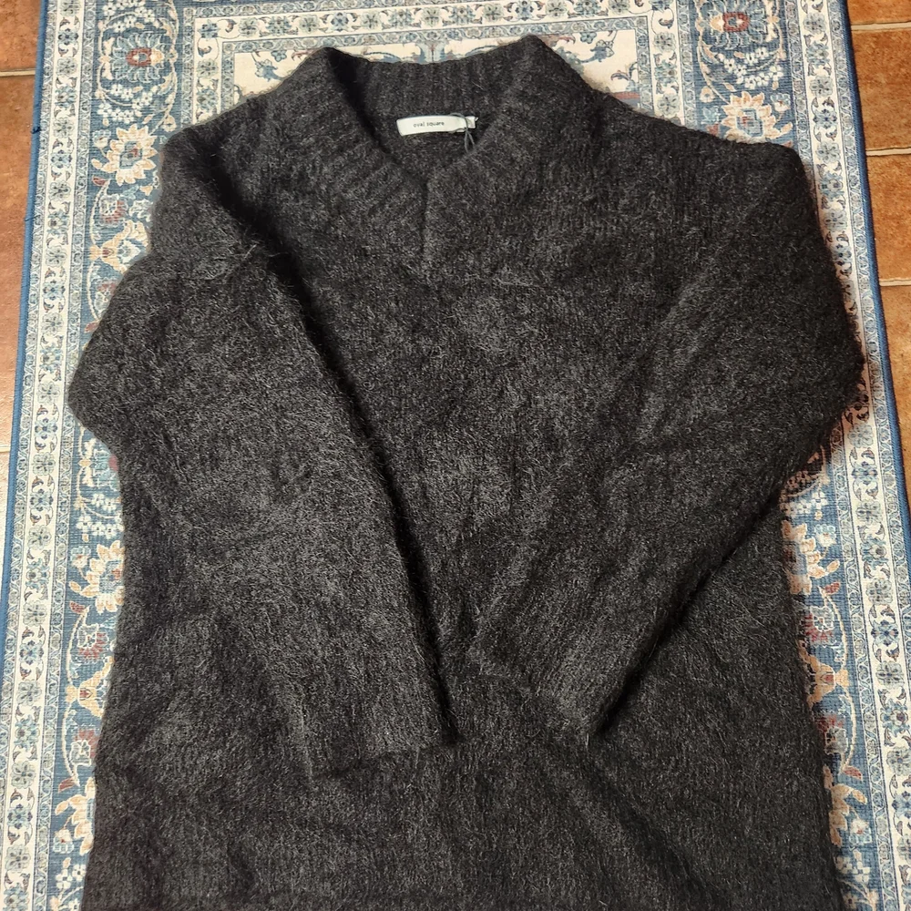 Cozy V-Neck Sweater for Women. OVERSIZED - Picture 1 of 8